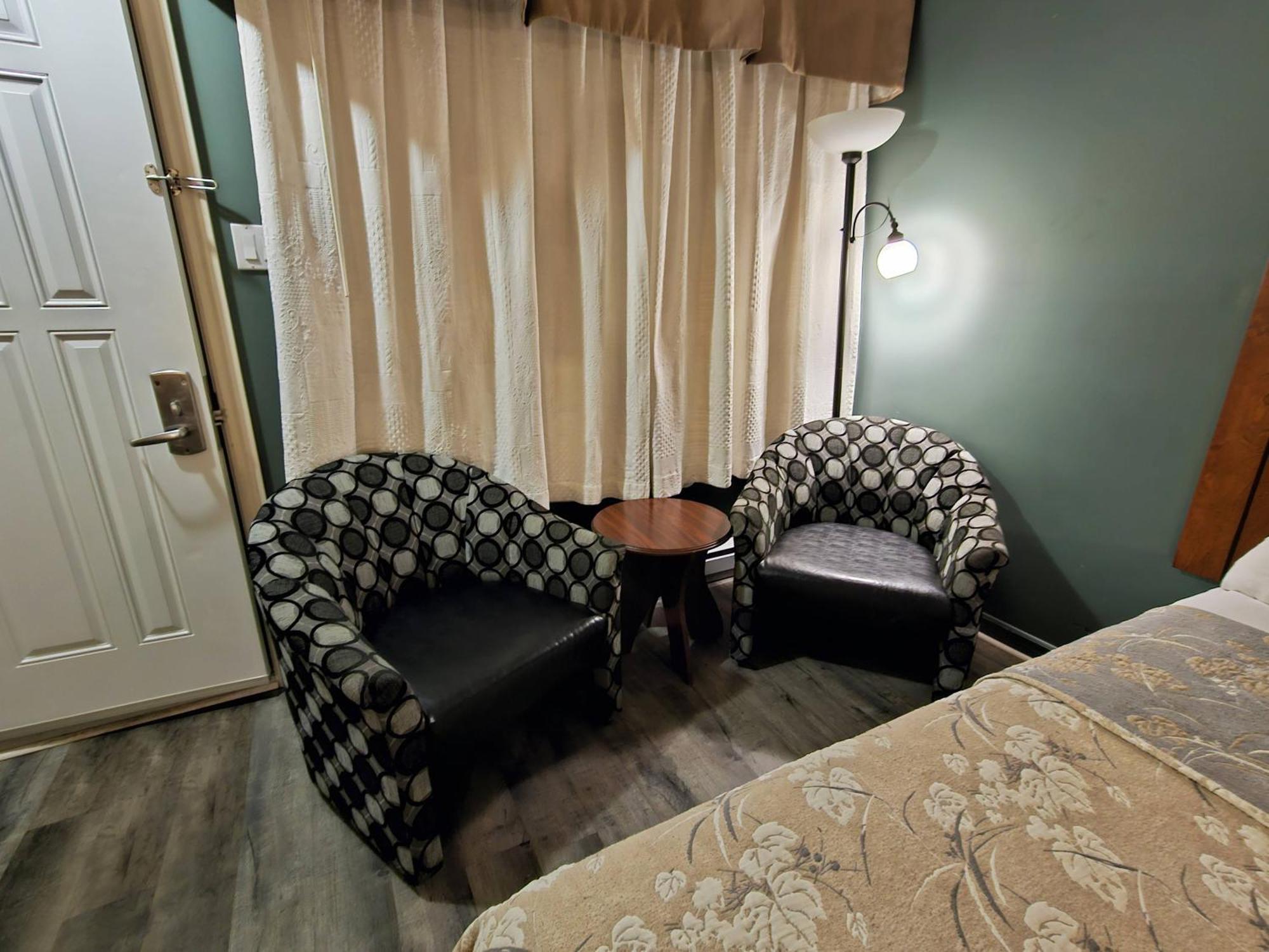 Hotel-Motel Drummond Drummondville Buitenkant foto
